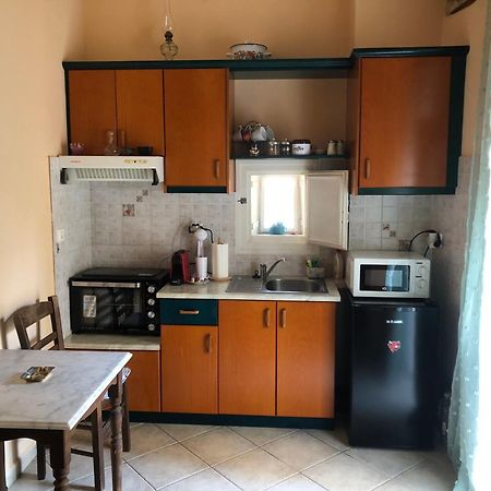 ארמופוליס 1872 - Agnes, Cozy Stony Apartment With Balcony מראה חיצוני תמונה