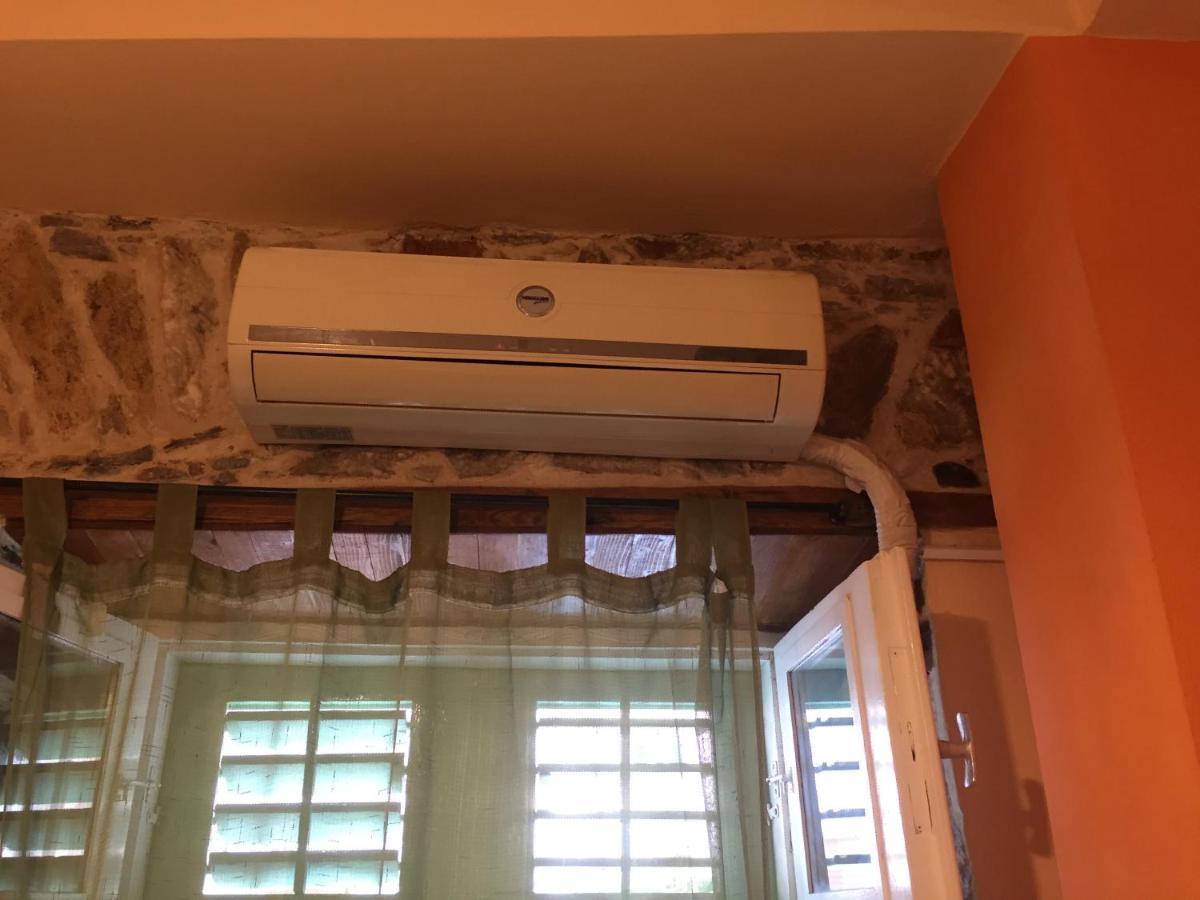 ארמופוליס 1872 - Agnes, Cozy Stony Apartment With Balcony מראה חיצוני תמונה