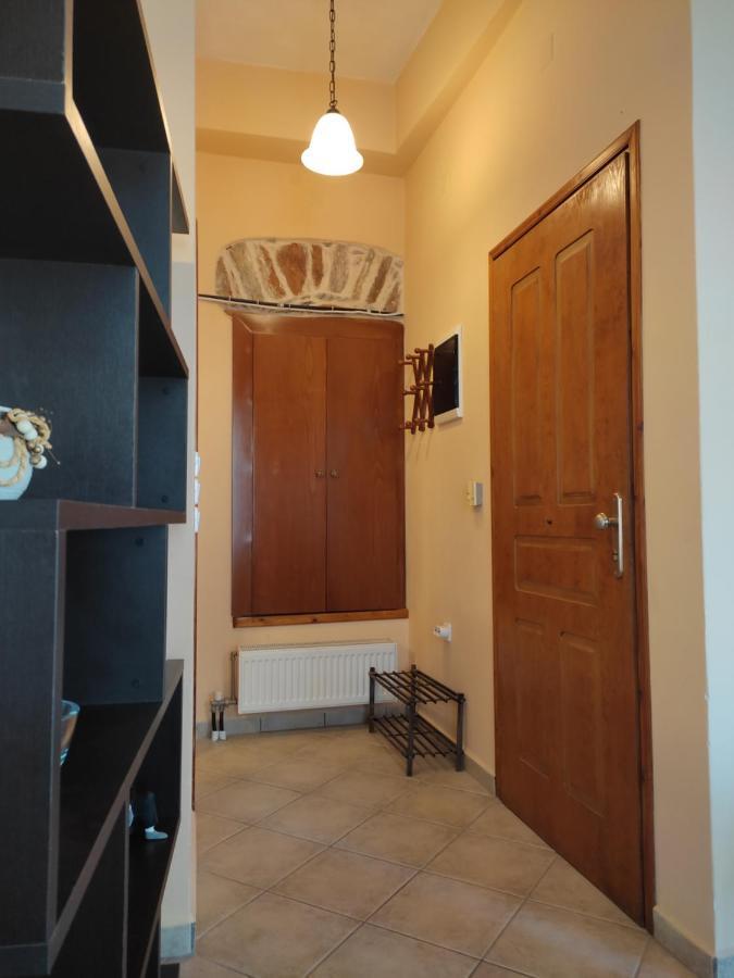 ארמופוליס 1872 - Agnes, Cozy Stony Apartment With Balcony מראה חיצוני תמונה